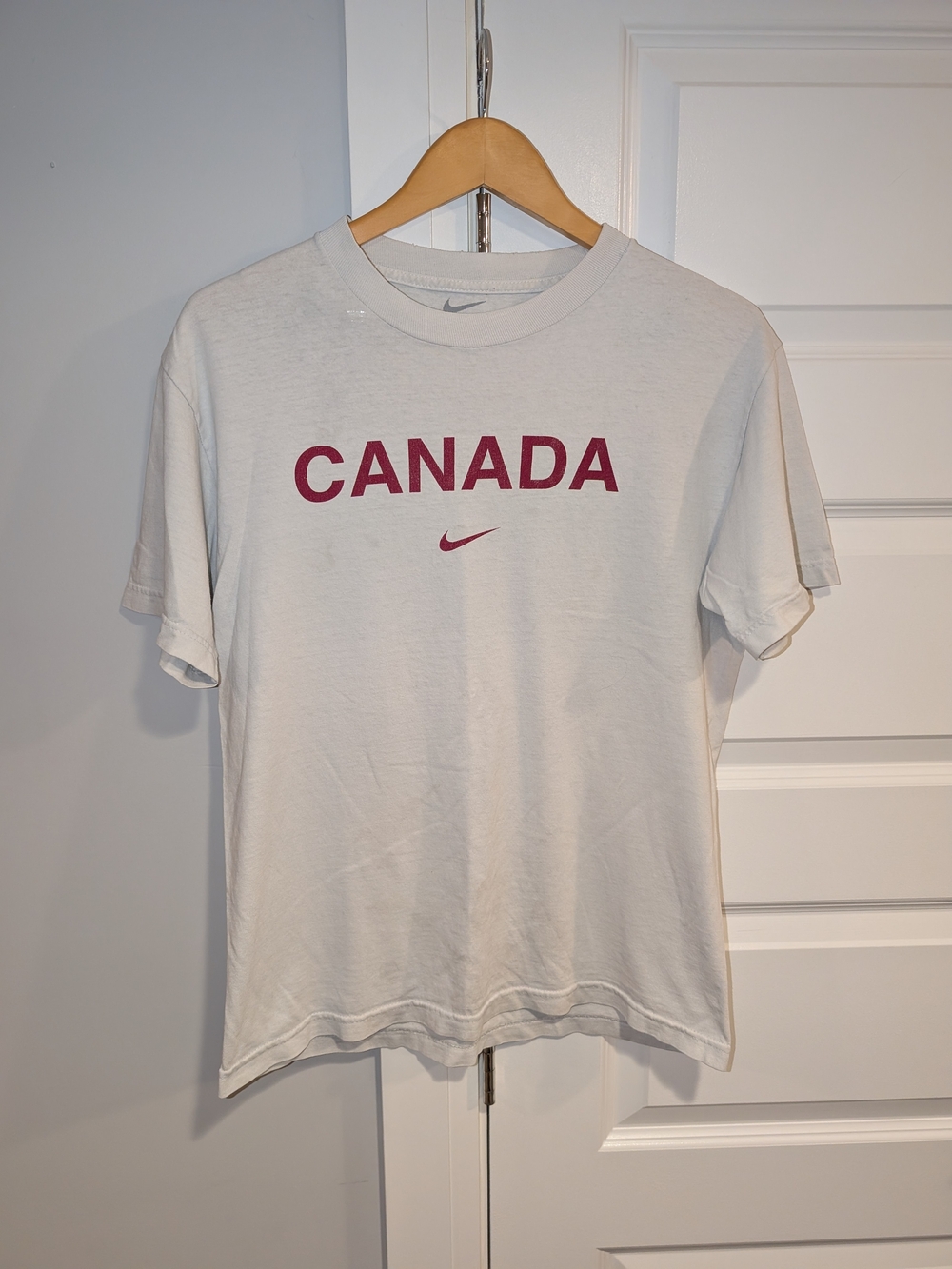 Vintage Nike Canada Center Swoosh T-Shirt
